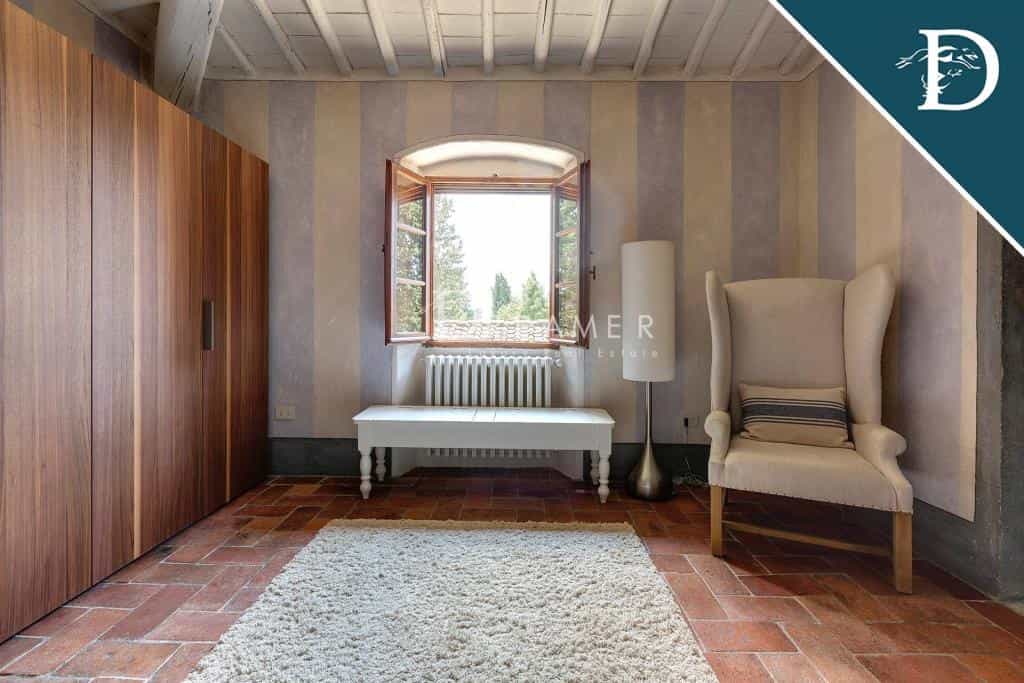 Будинок в Greve in Chianti, Tuscany 11131228