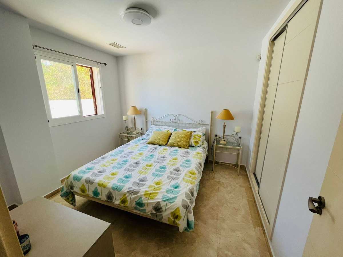 Квартира в La Alcaidesa, Andalusia 11132232