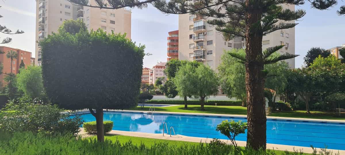Condominium in Fuengirola, Andalucía 11132445