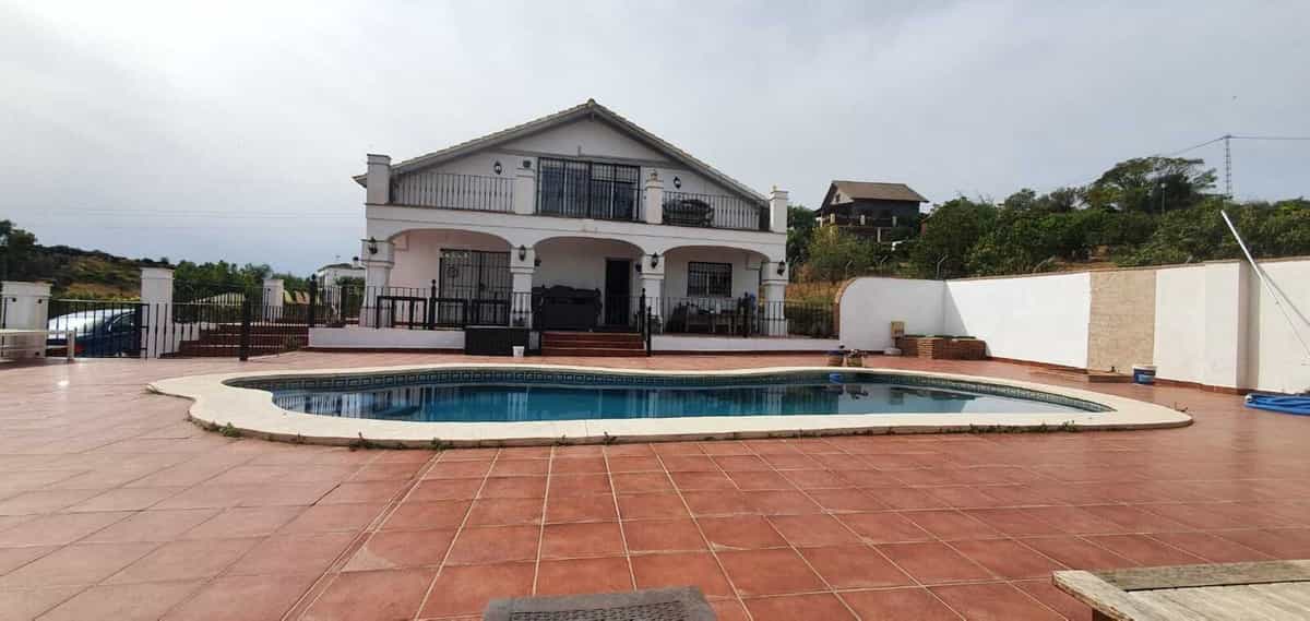 House in Coin, Andalusia 11133445