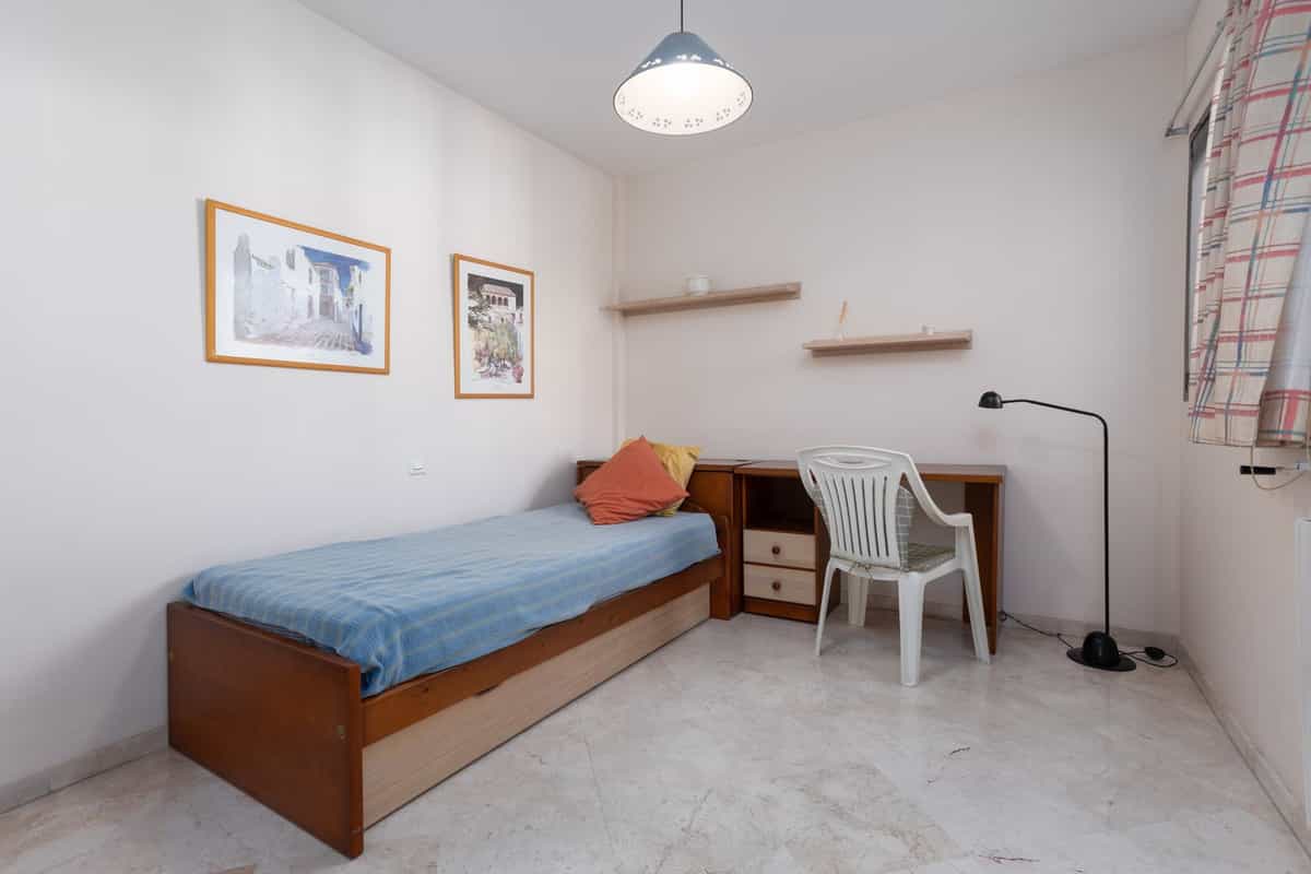公寓 在 Marbella, Andalucía 11133508