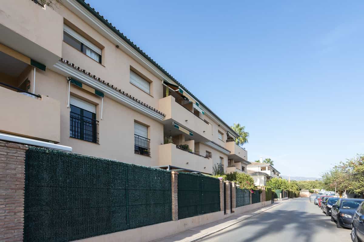 Condominium in San Pedro de Alcantara, Andalusia 11133508