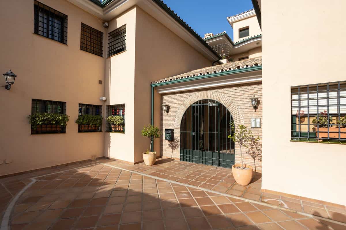 Condominio nel San Pedro de Alcantara, Andalusia 11133508