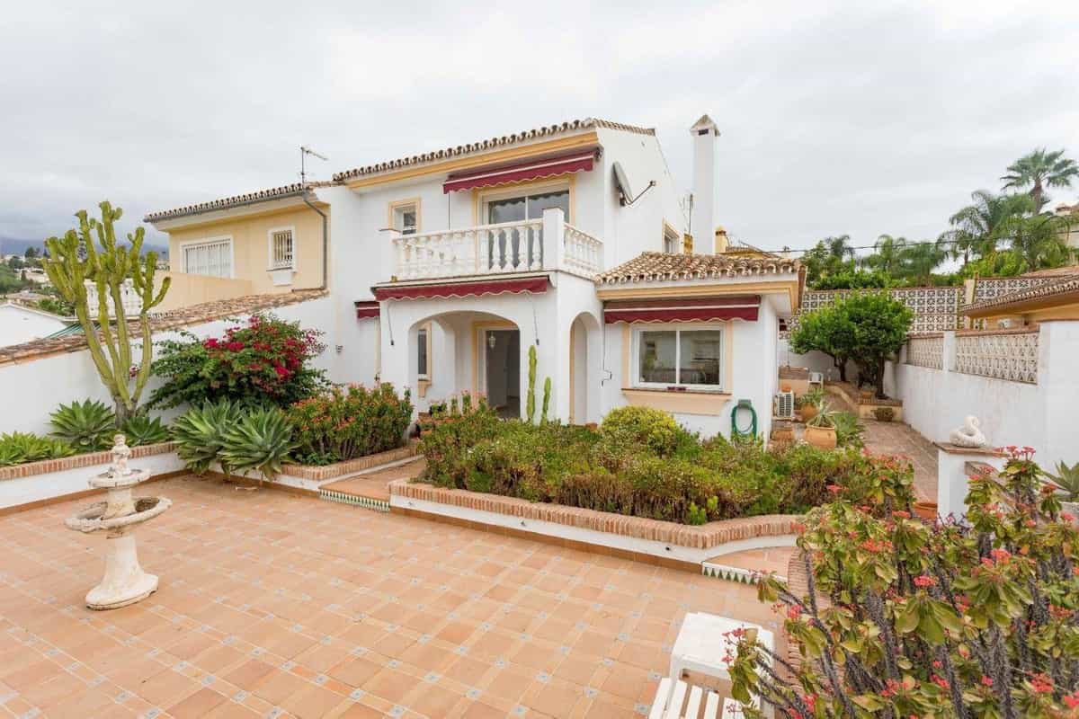 Haus im Fuengirola, Andalusien 11133600