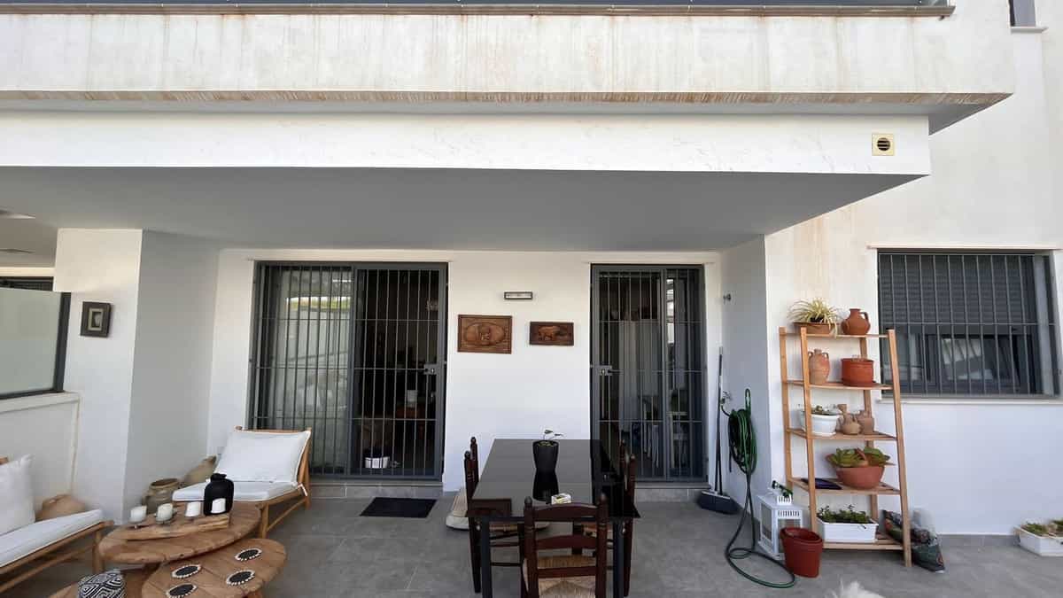 Condominio en Churriana, Andalucía 11134194
