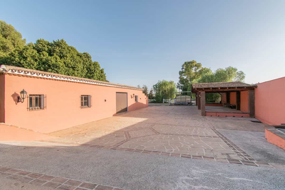Будинок в Coín, Andalusia 11134225