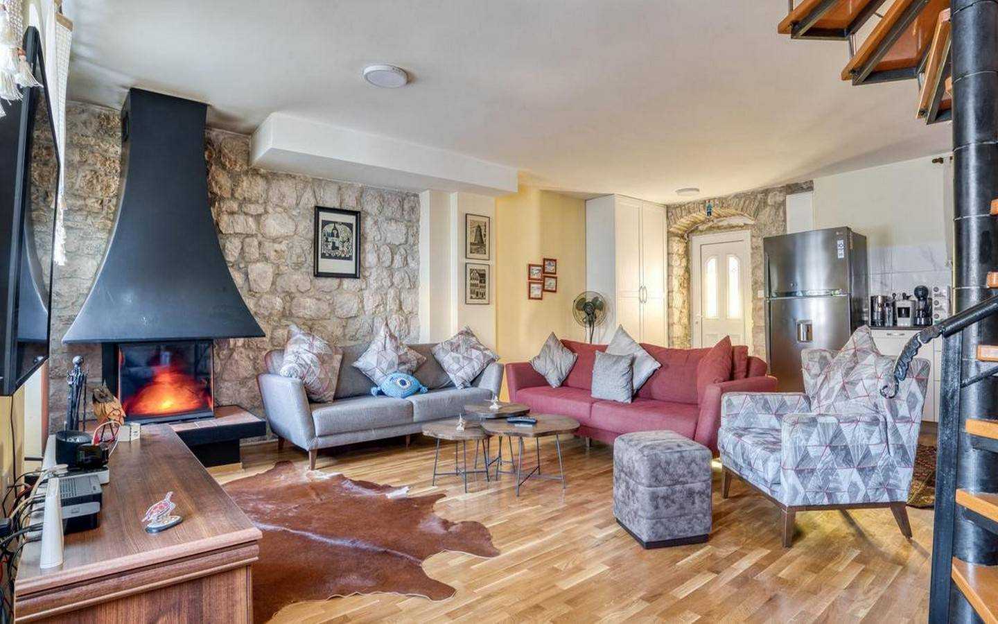 Dom w gornja lastva, Kotor Municipality 11134471