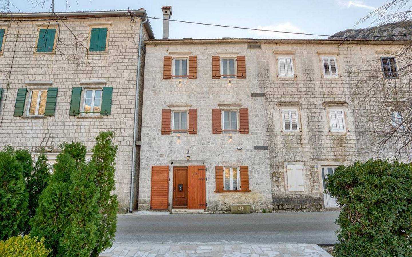 House in gornja lastva, Kotor Municipality 11134471