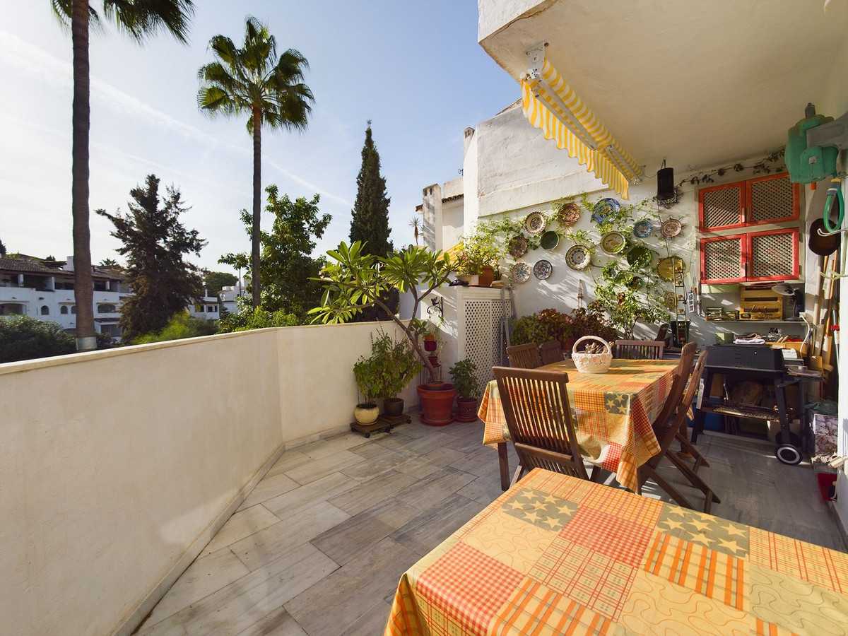 Condominium in Marbella, Andalucía 11134536