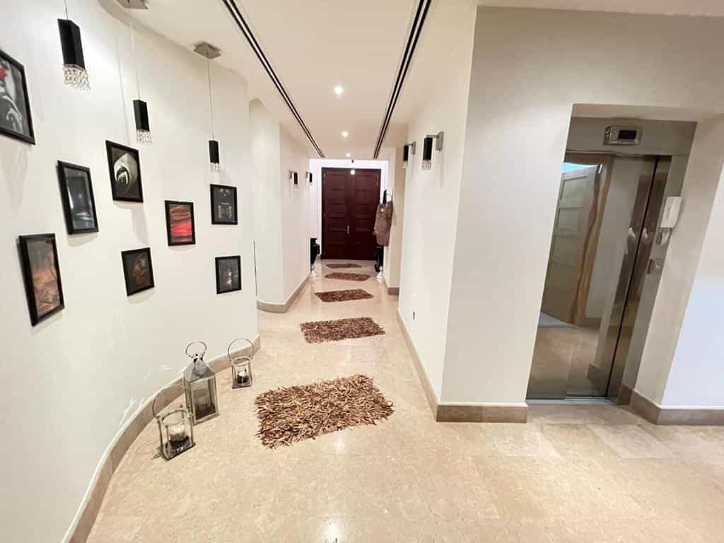 casa en Abu Dhabi, Abu Zabi 11134626