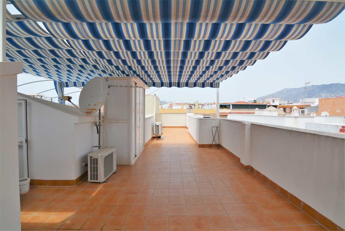 Condominio en Fuengirola, Andalucía 11135020