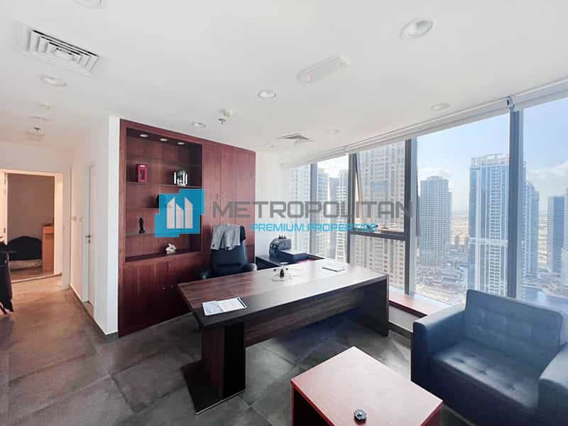 Bureau dans Dubai, Dubai 11135075