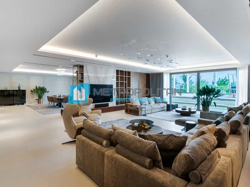 Condominium in Dubai, Dubayy 11135097