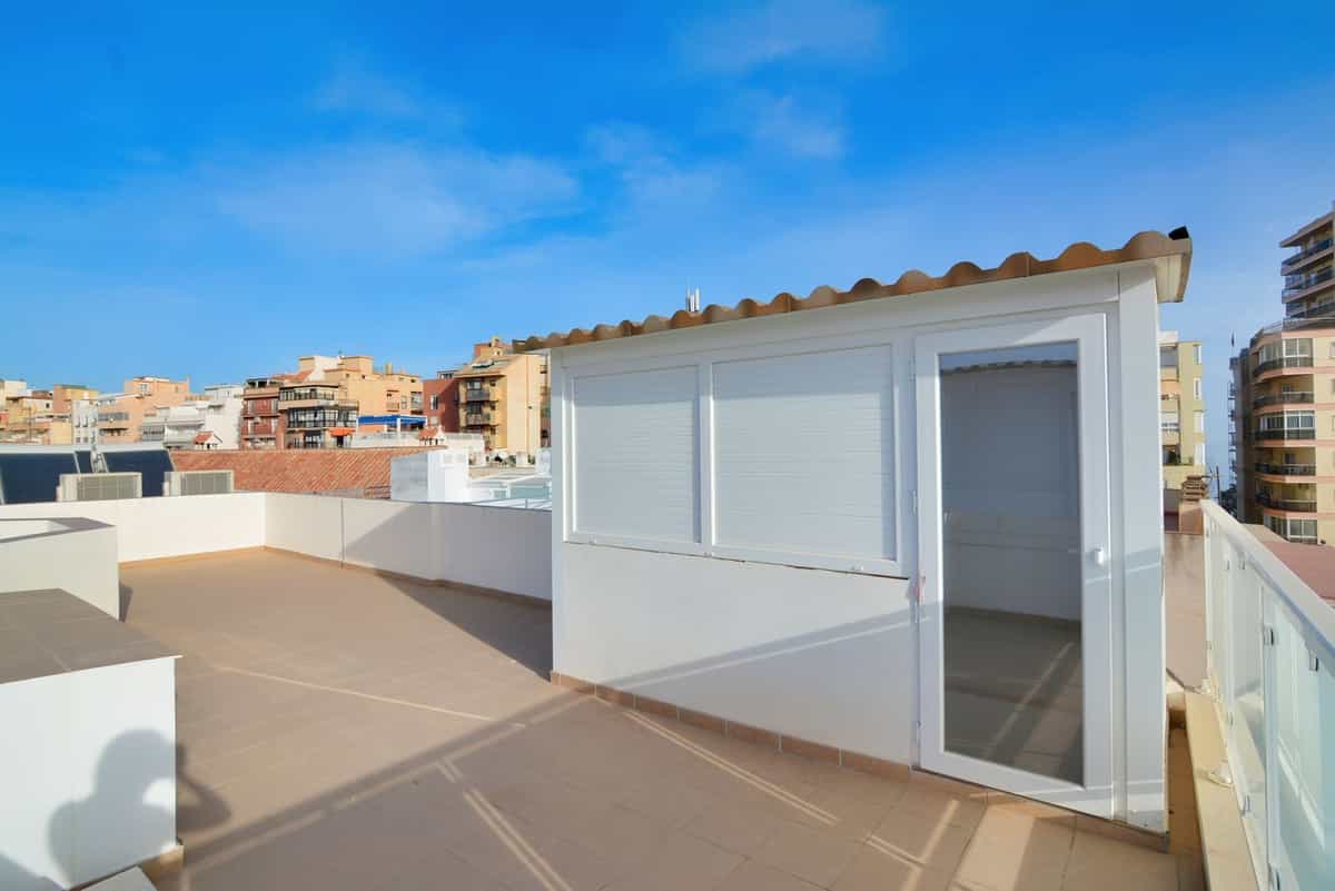 Condominium in Fuengirola, Andalucía 11135155
