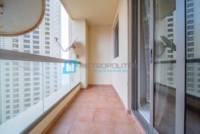 Condominium in Dubai, Dubayy 11135216