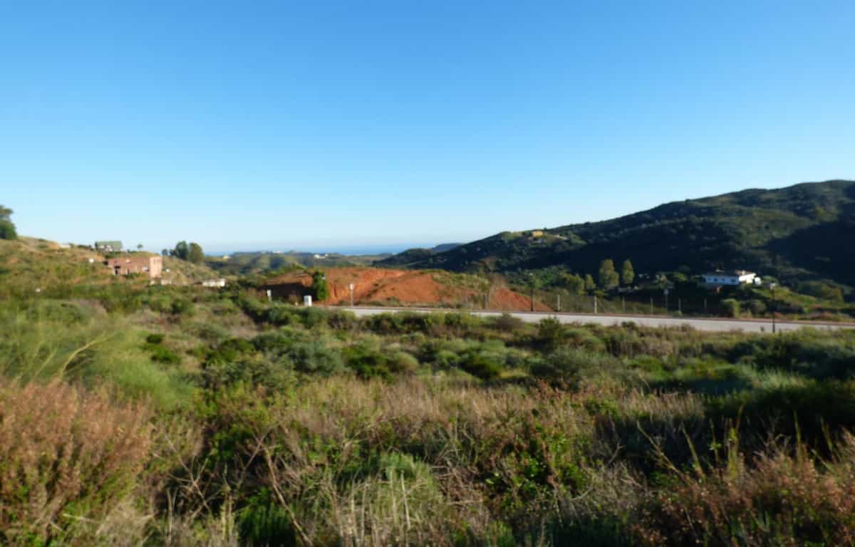 Tanah dalam Fuengirola, Andalusia 11135697