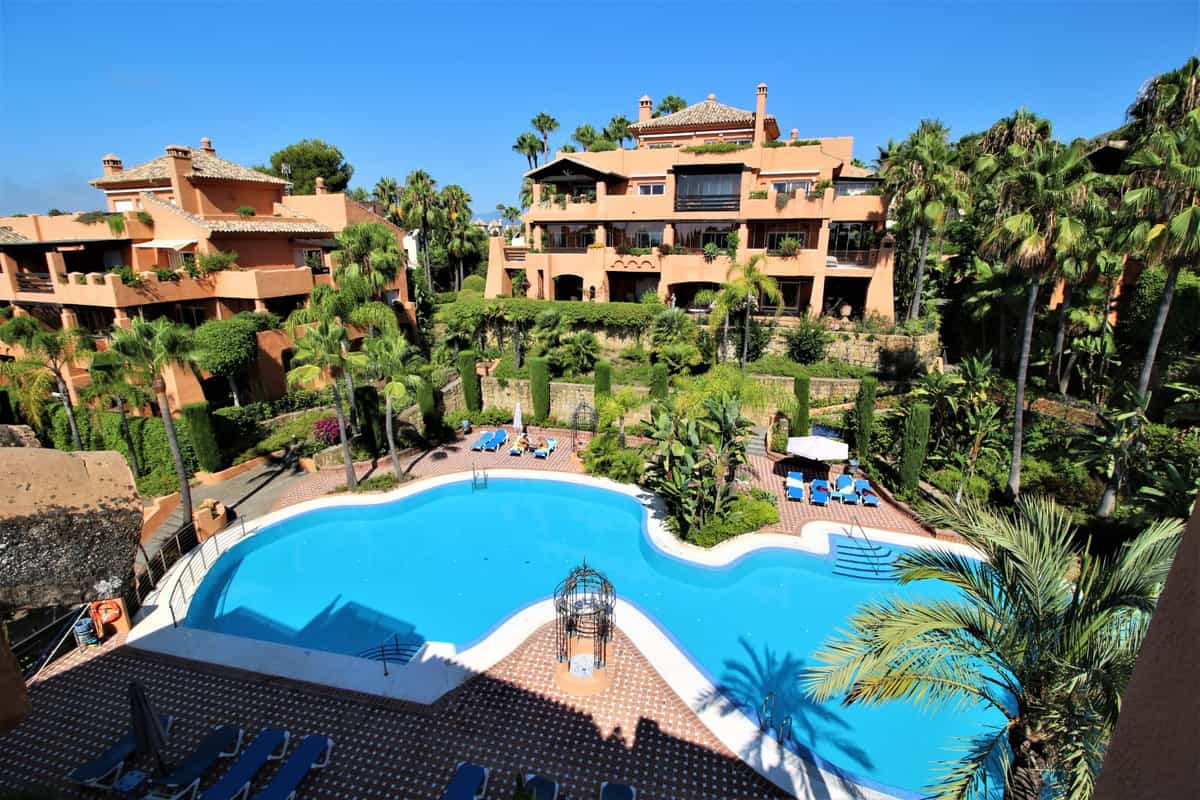 Condominium dans Marbella, Andalousie 11135906