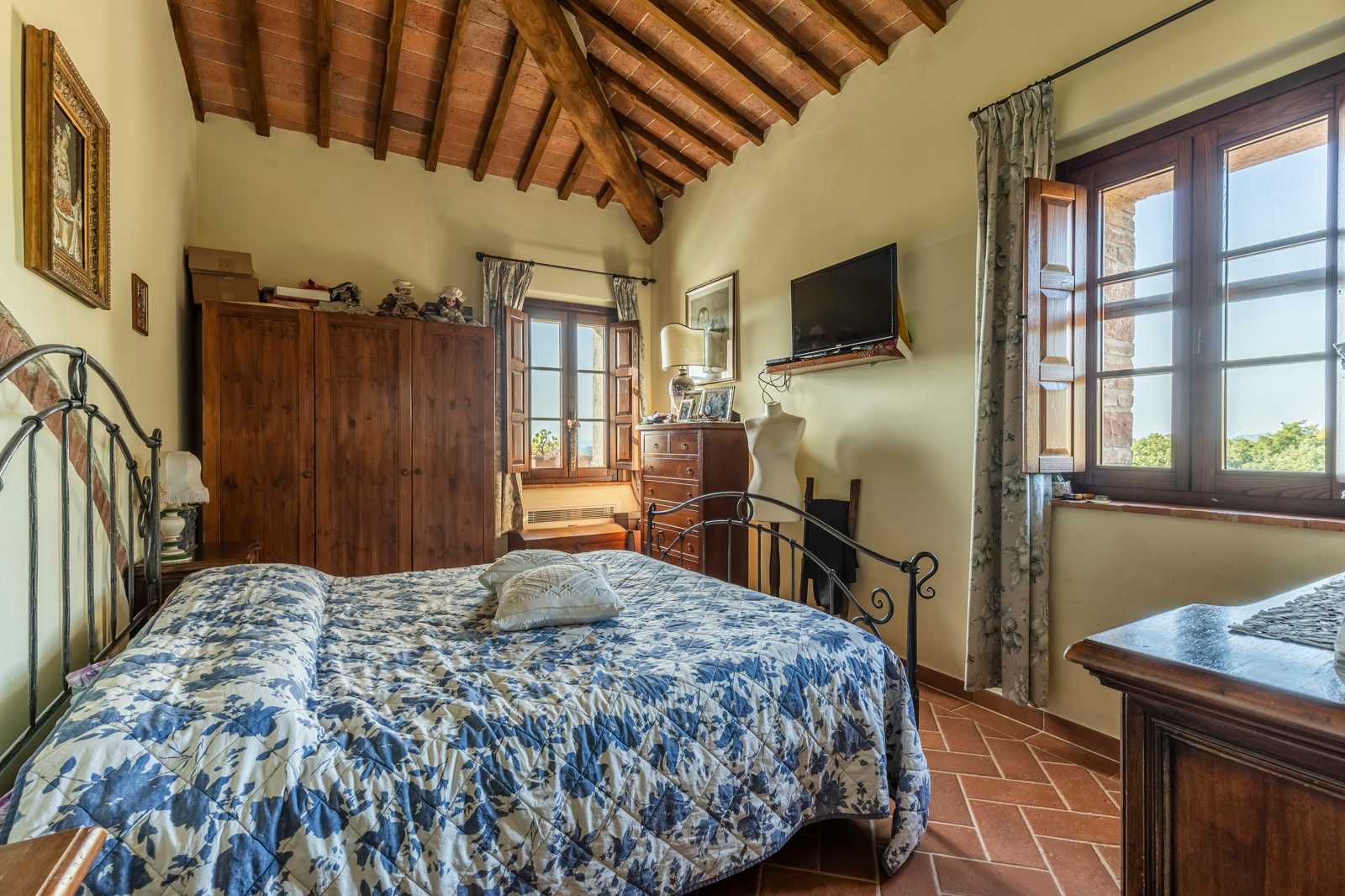 Rumah di Rapolano Terme, Tuscany 11136525