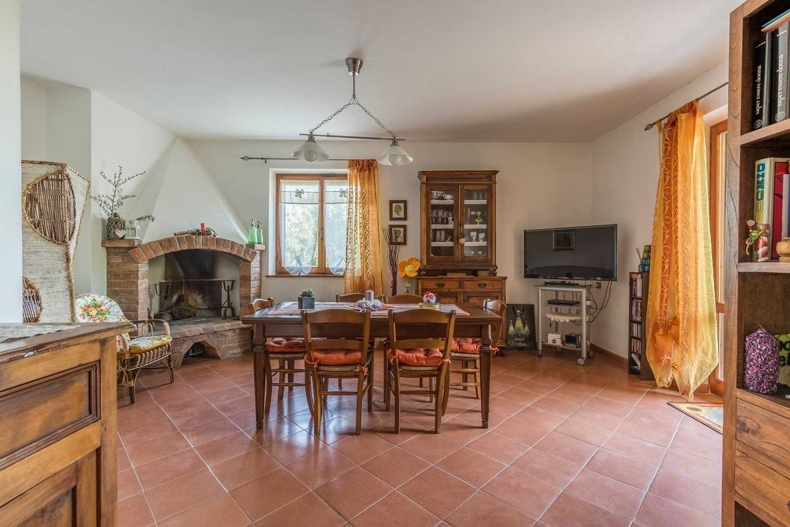 房子 在 Sarteano, Tuscany 11136651