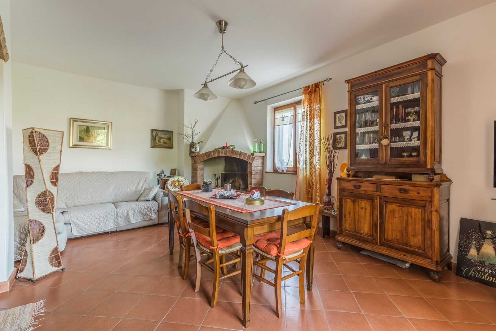 房子 在 Sarteano, Tuscany 11136651