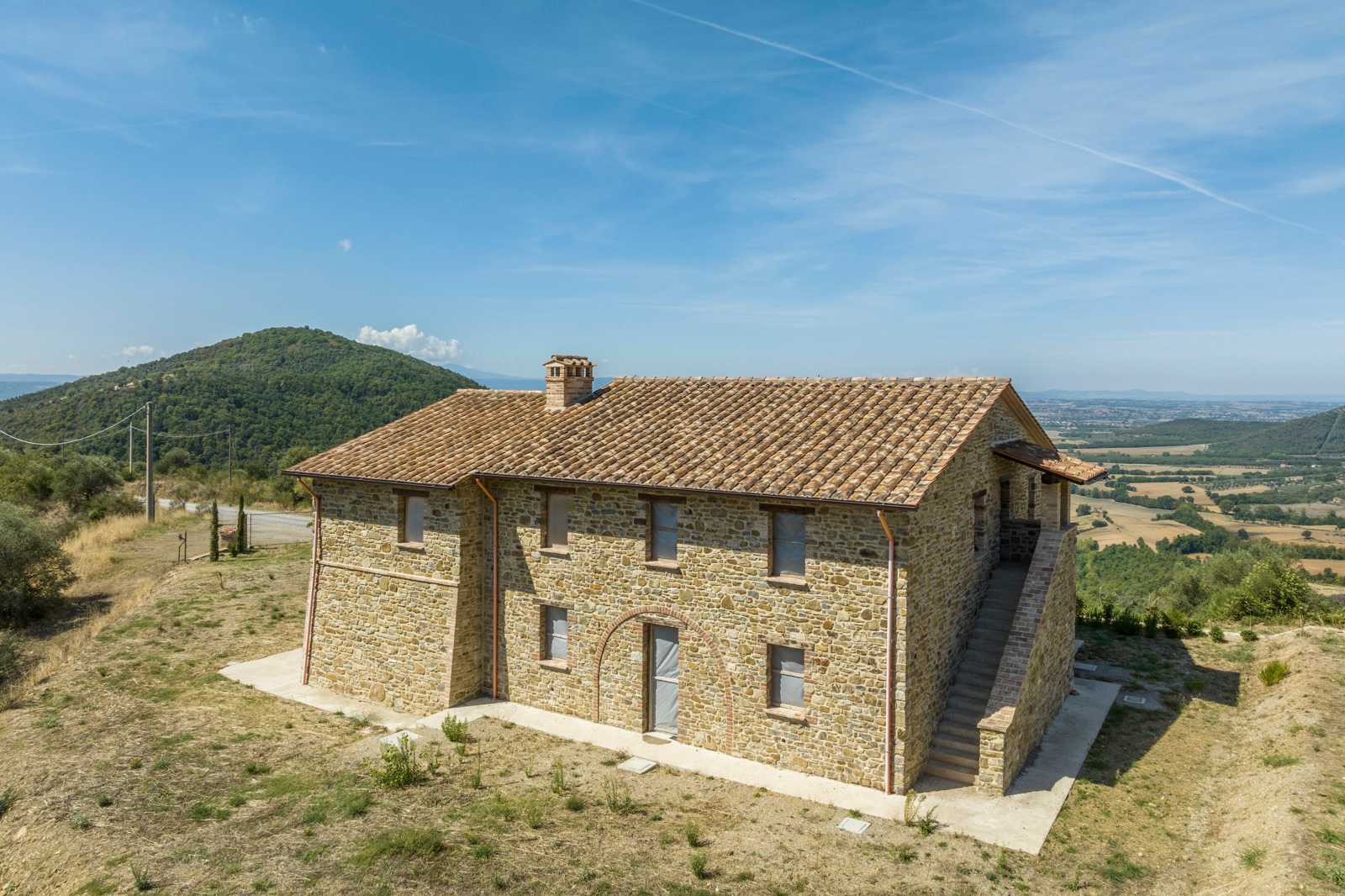 House in Panicale, Umbria 11136678