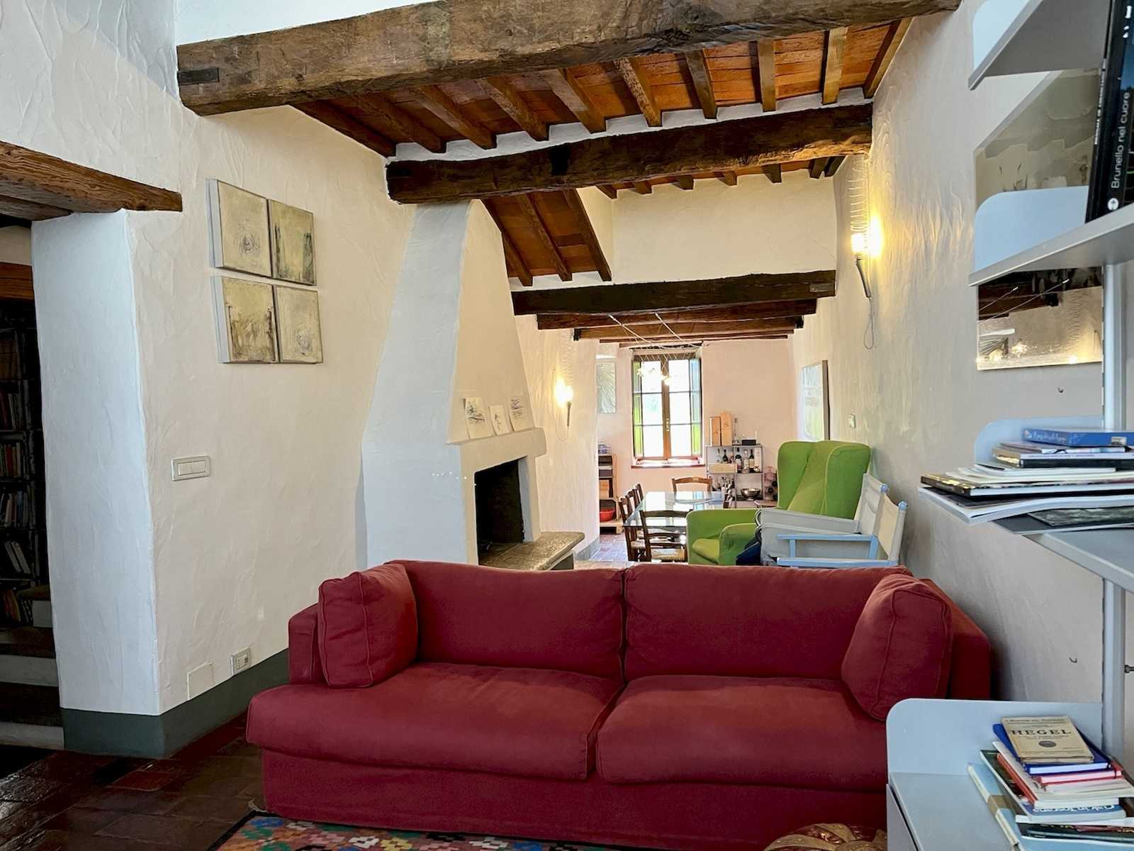 Condominium in Contignano, Tuscany 11136741