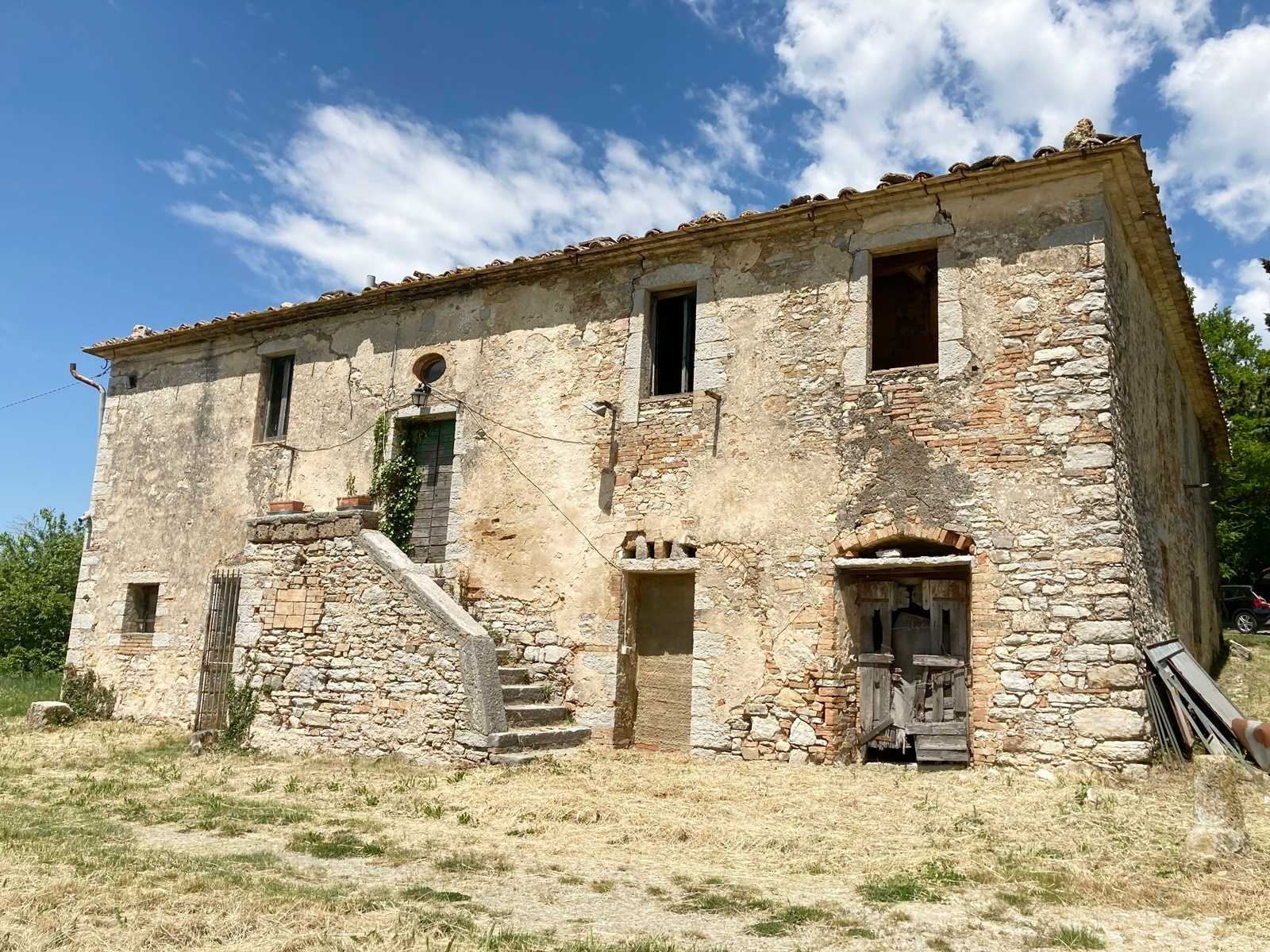 House in San Casciano dei Bagni, Tuscany 11136789