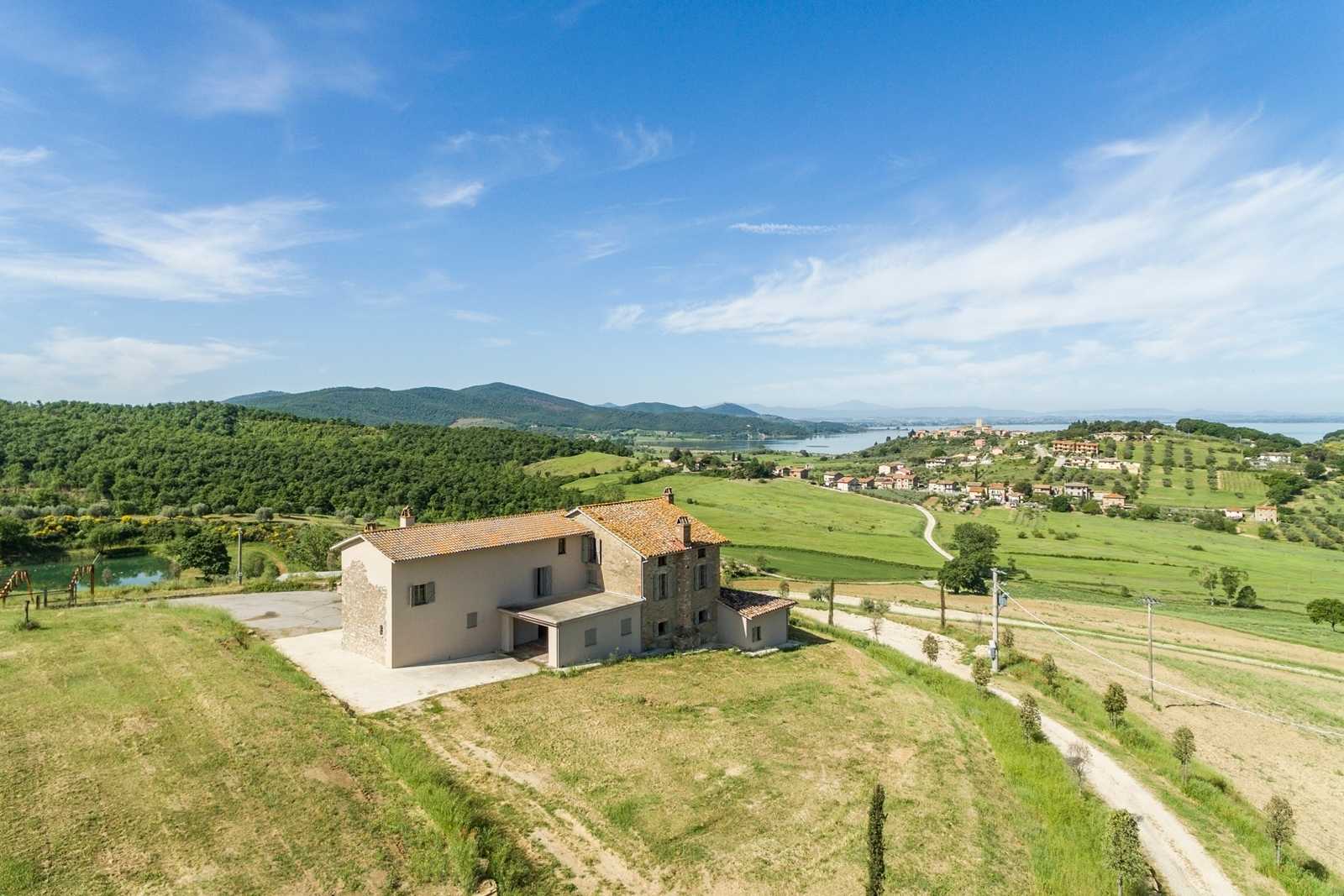 rumah dalam Castiglione del Lago, Umbria 11136858
