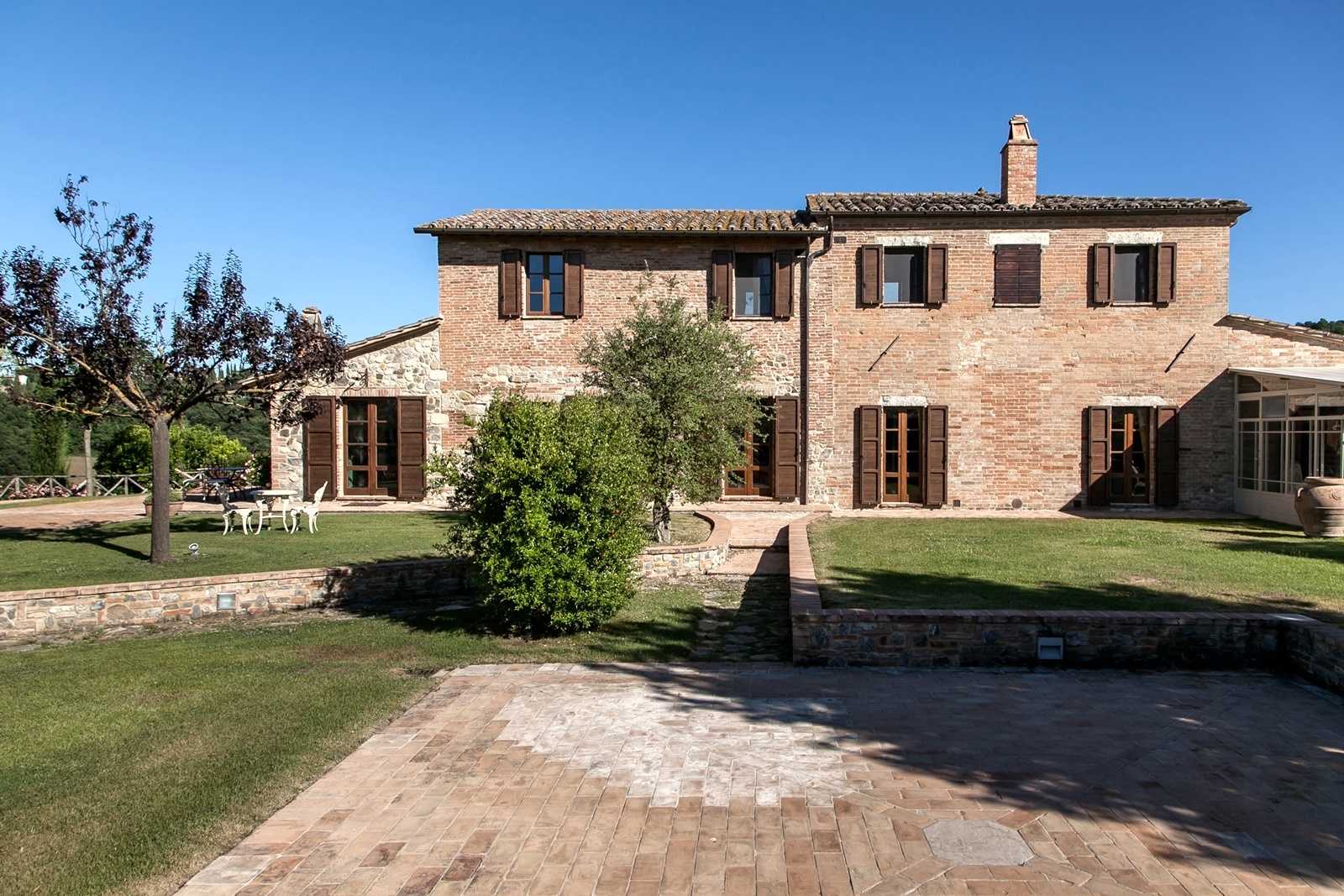 Dom w Chiusi, Tuscany 11137019