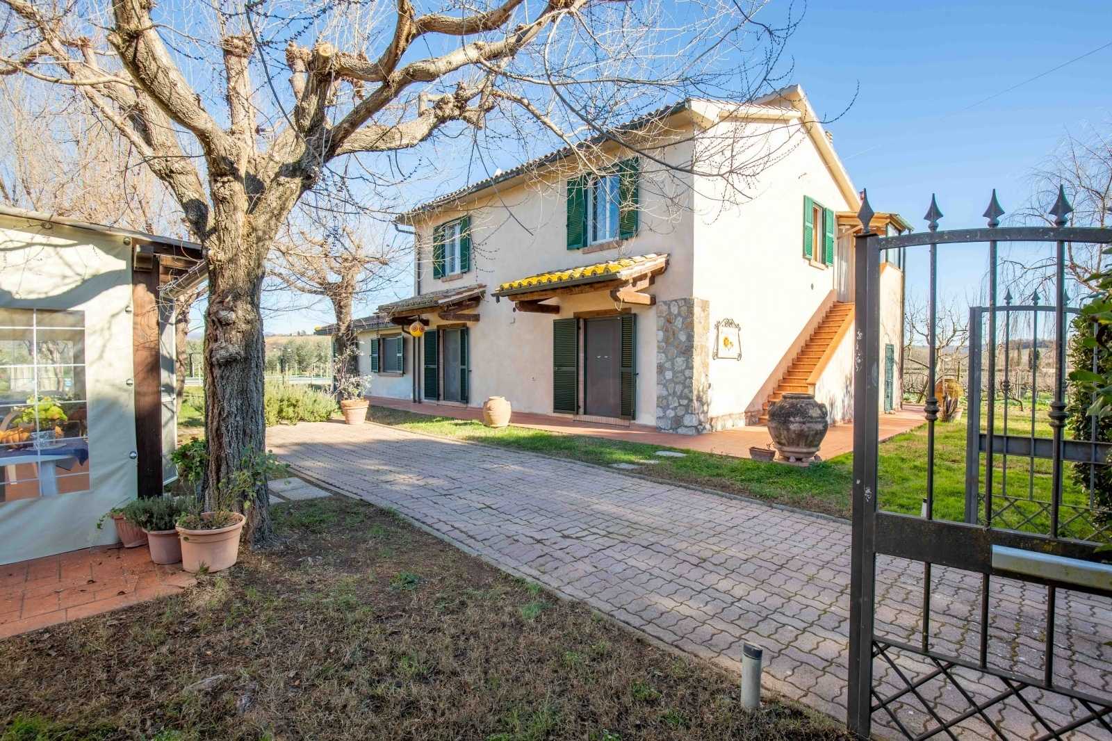 House in Centocelle, Lazio 11137203