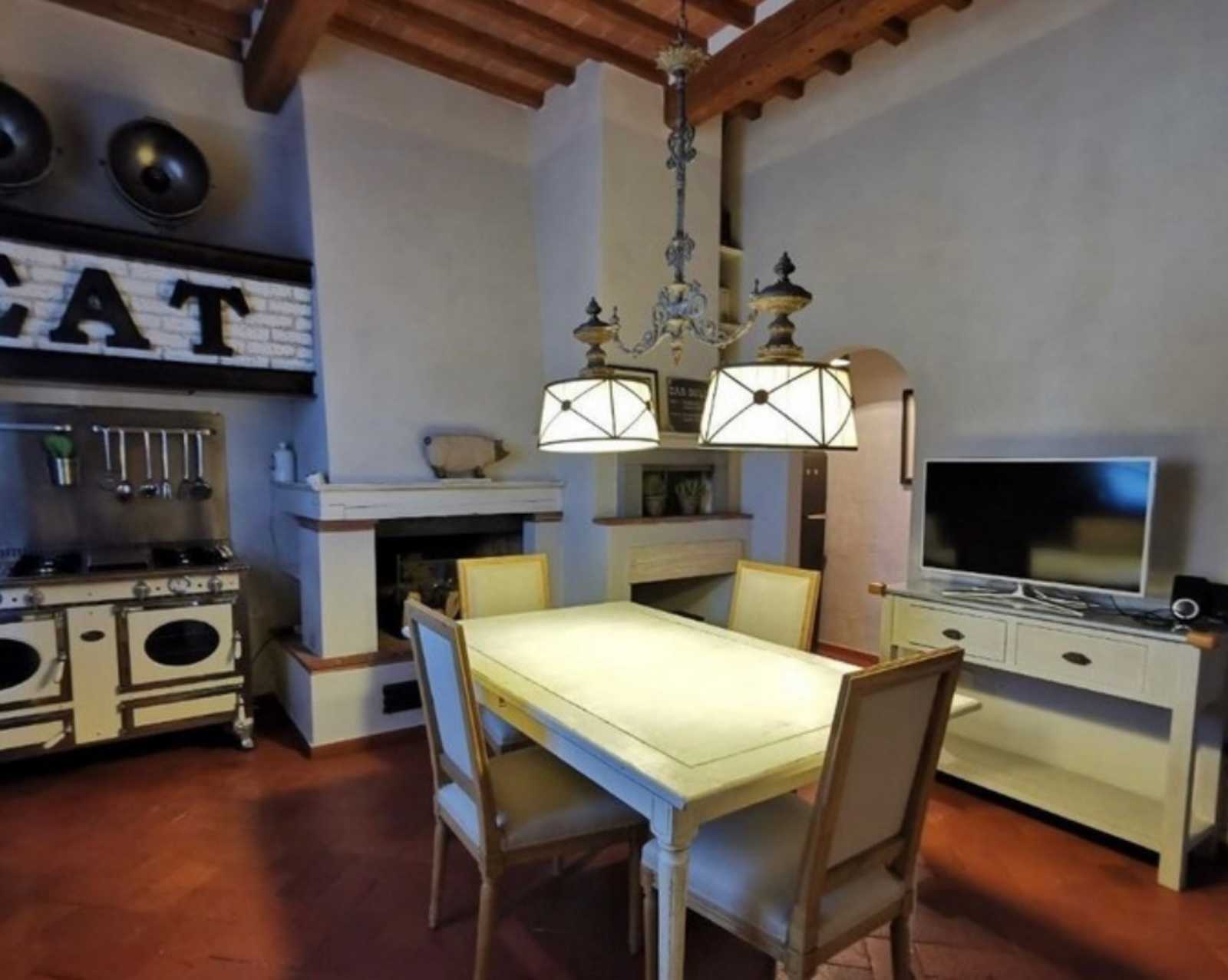 rumah dalam Santa Croce sull'Arno, Tuscany 11137226