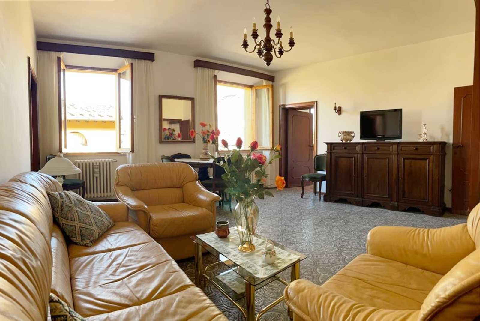 Condominium in Chiusi, Tuscany 11137229