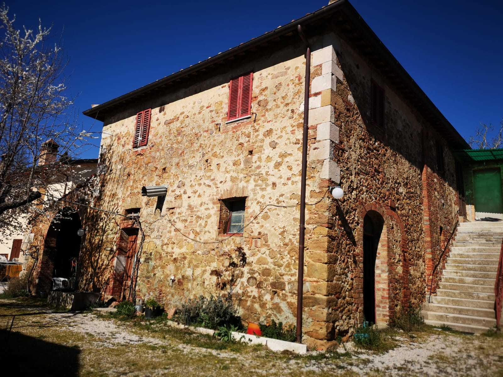 Dom w Montefollonico, Toskania 11137320