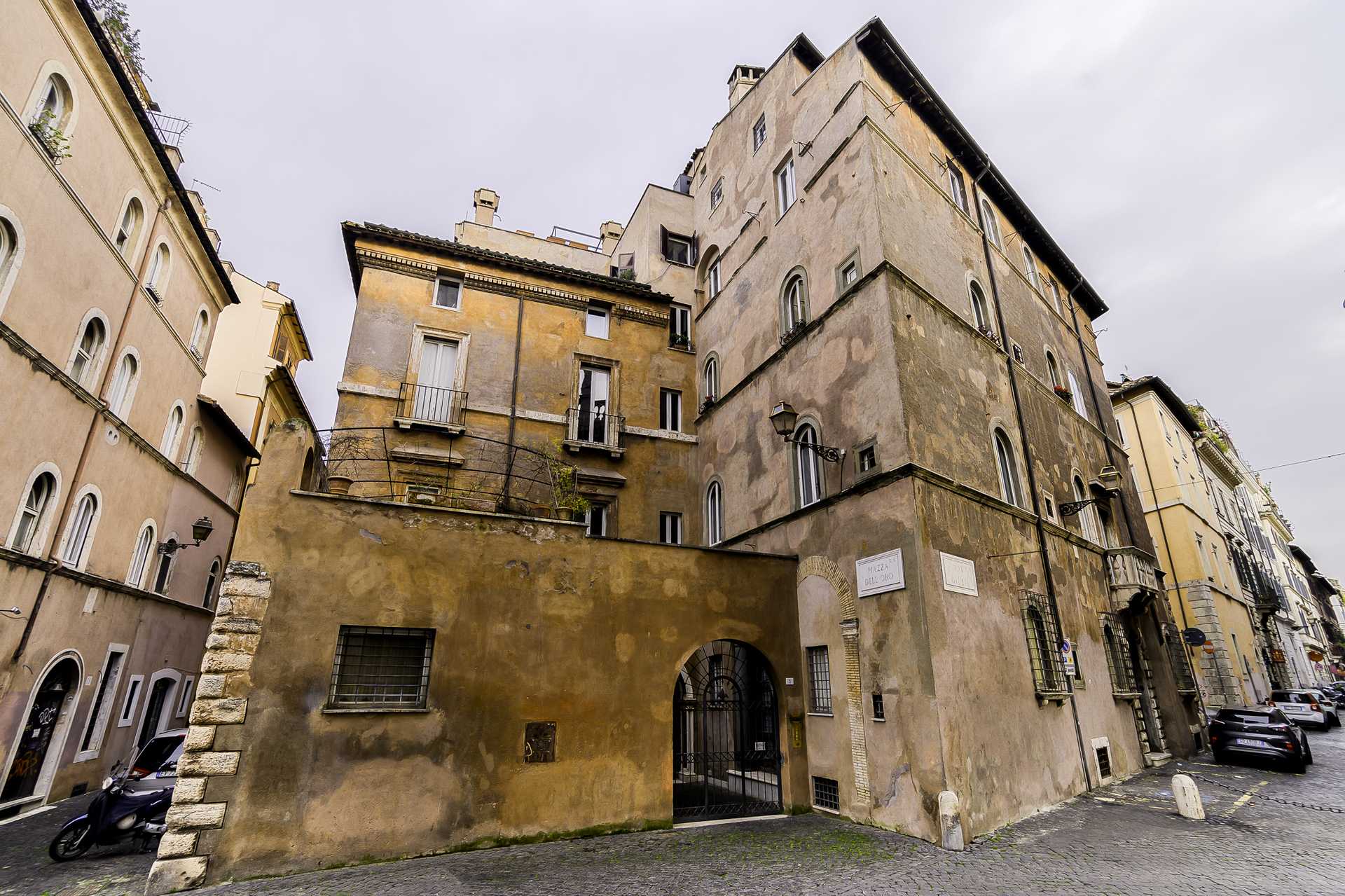 Condominium in Rome, Lazio 11137324