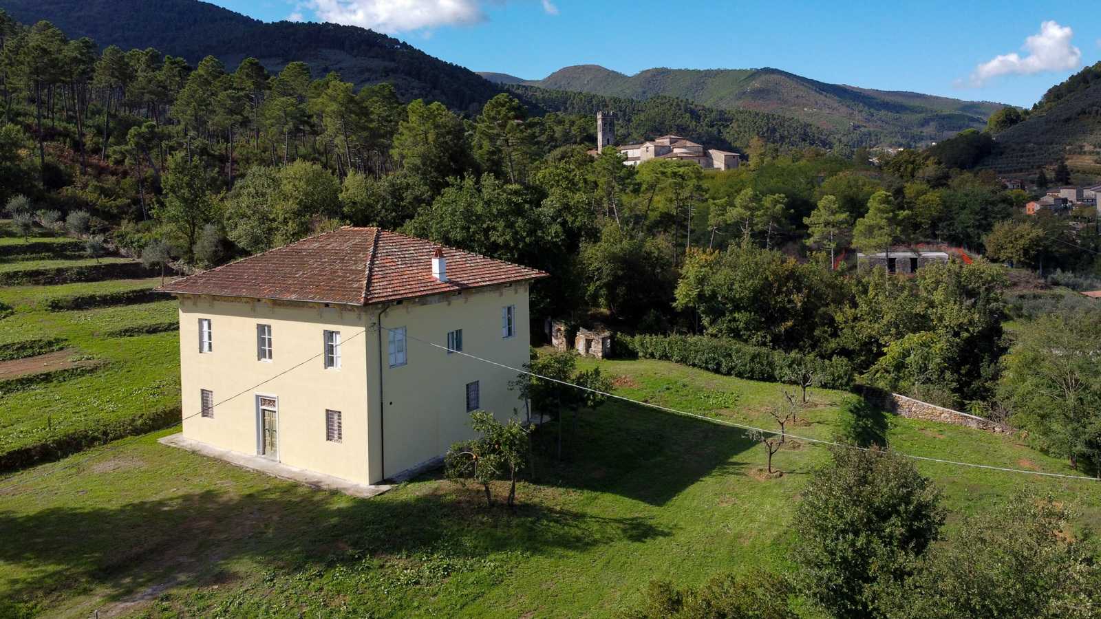 жилой дом в Lucca, Tuscany 11137362