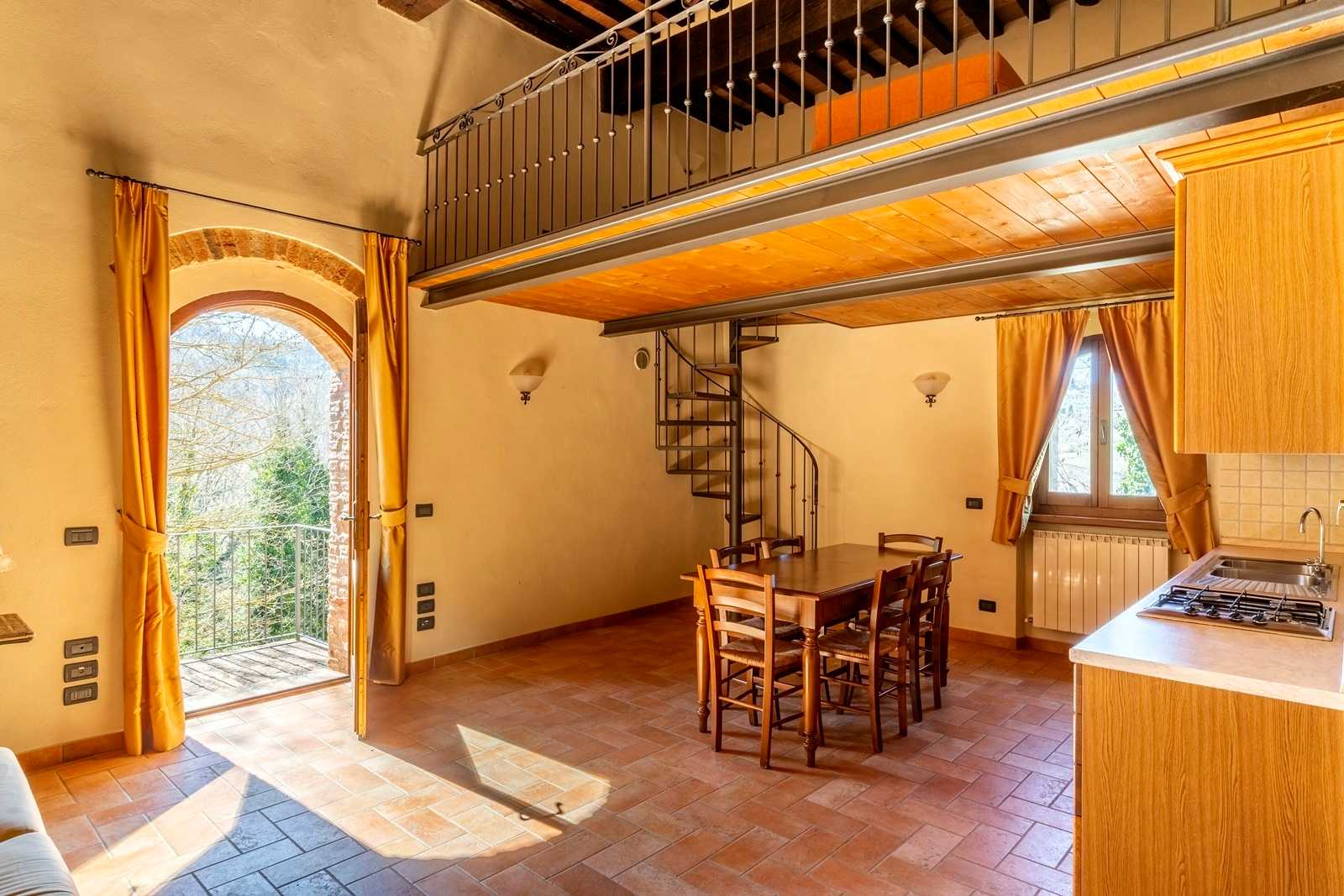 rumah dalam Montepulciano, Tuscany 11137366