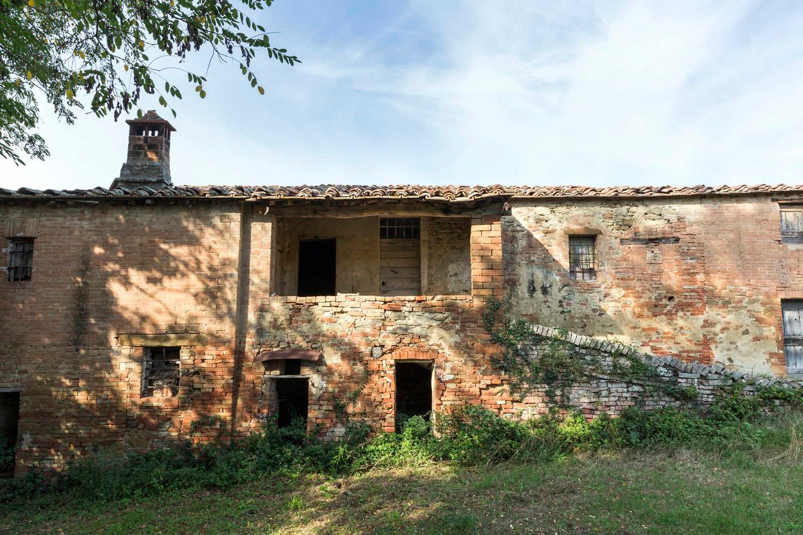 房子 在 Chiusure, Toscana 11137394