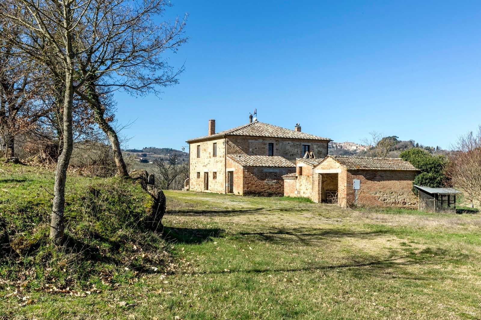 Rumah di Montepulciano, Tuscany 11137400