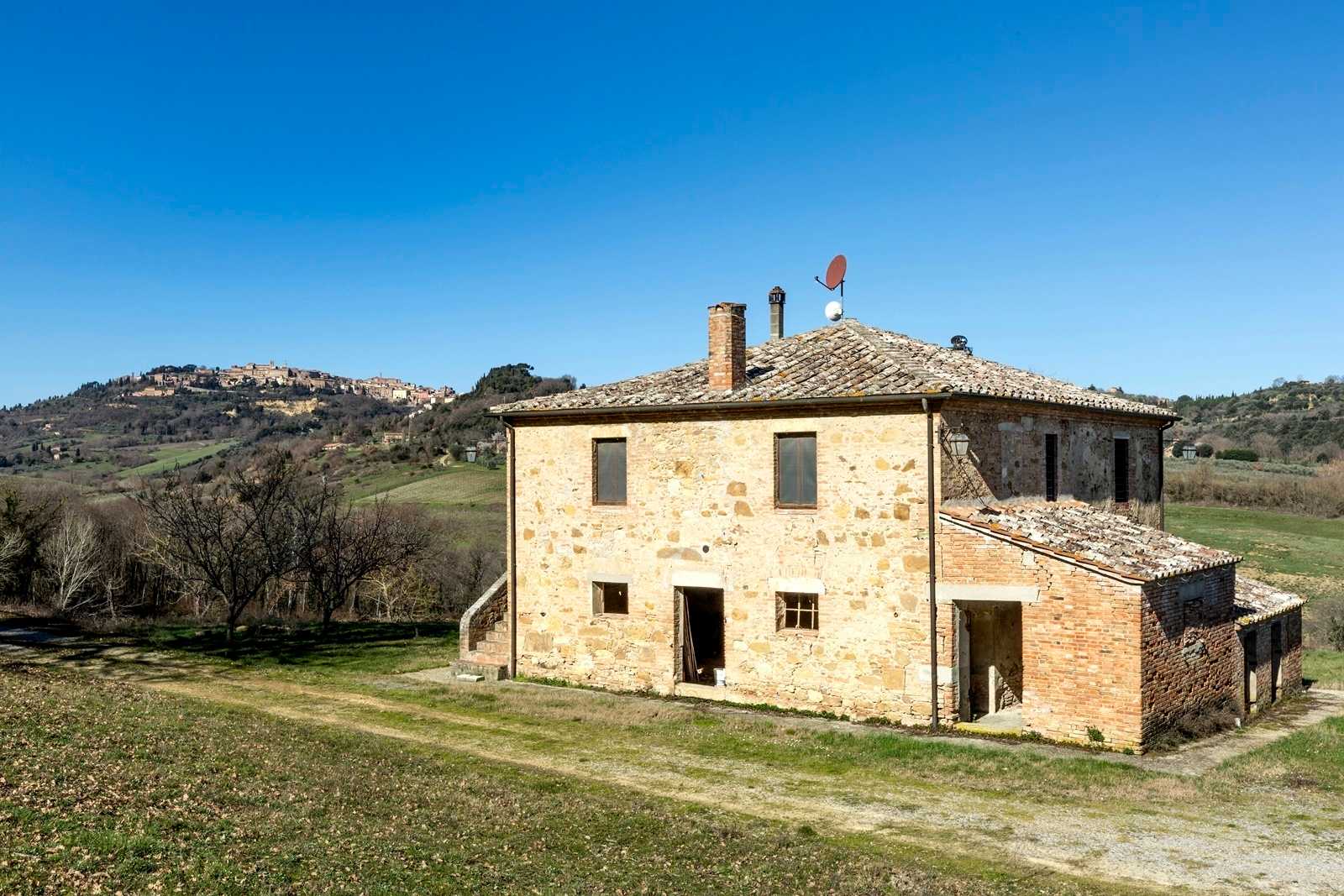 rumah dalam Montepulciano, Tuscany 11137400