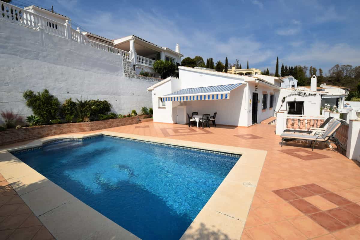 House in Fuengirola, Andalusia 11137426