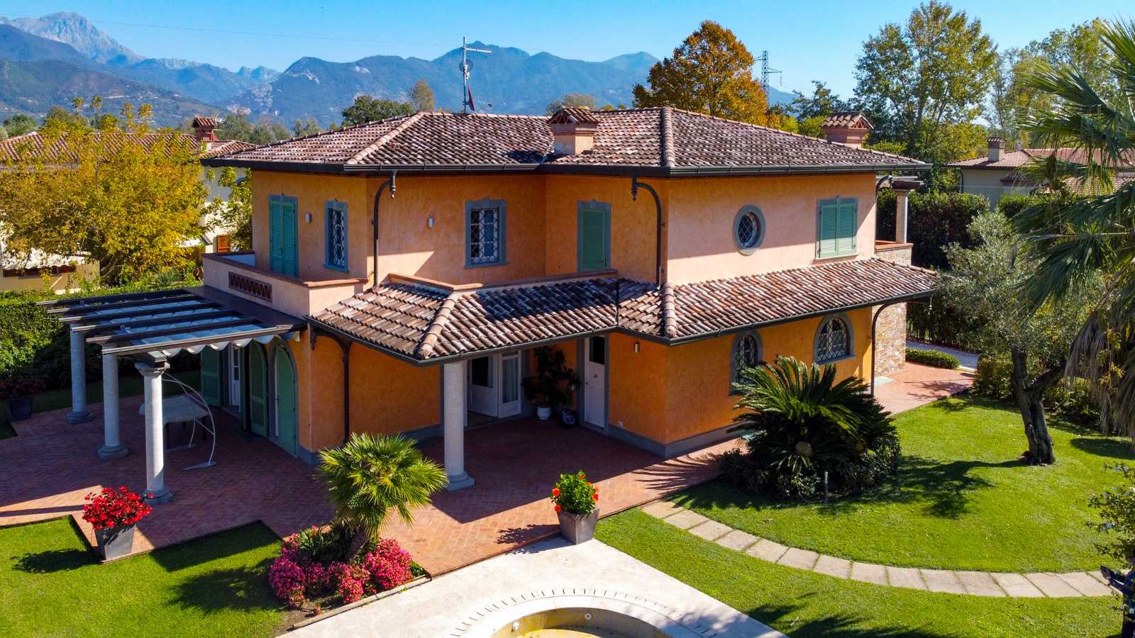 房子 在 Forte dei Marmi, Tuscany 11137490