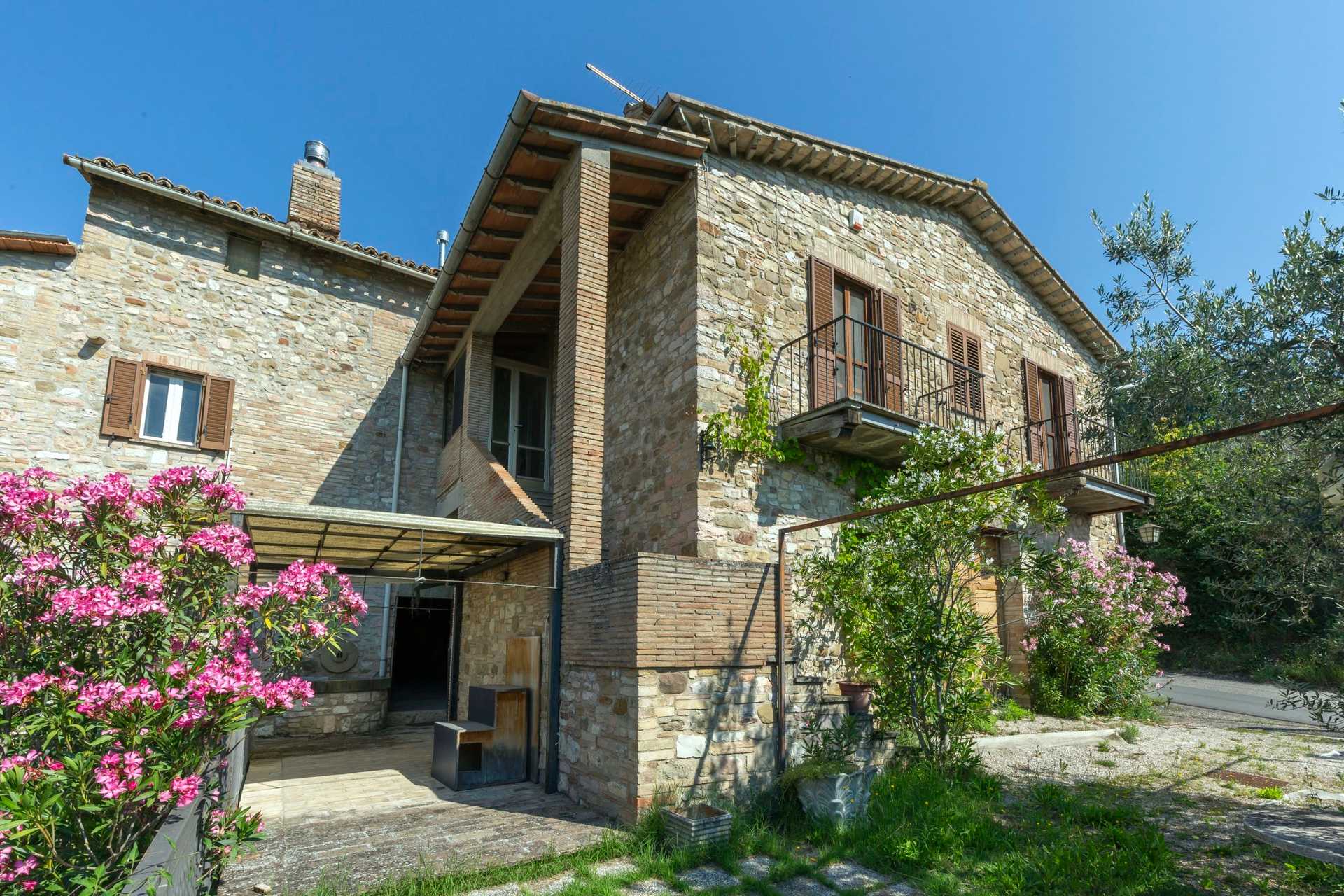 Huis in Assisi, Umbrië 11137561