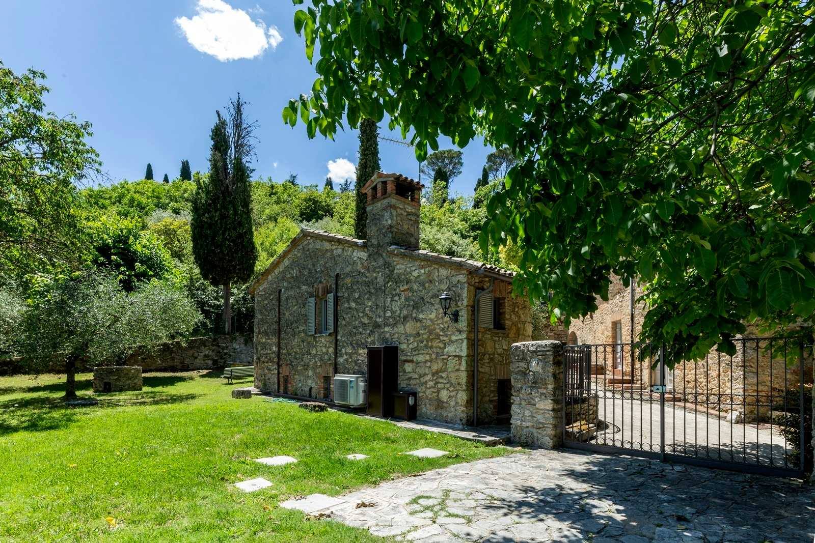 Rumah di Sarteano, Tuscany 11137572