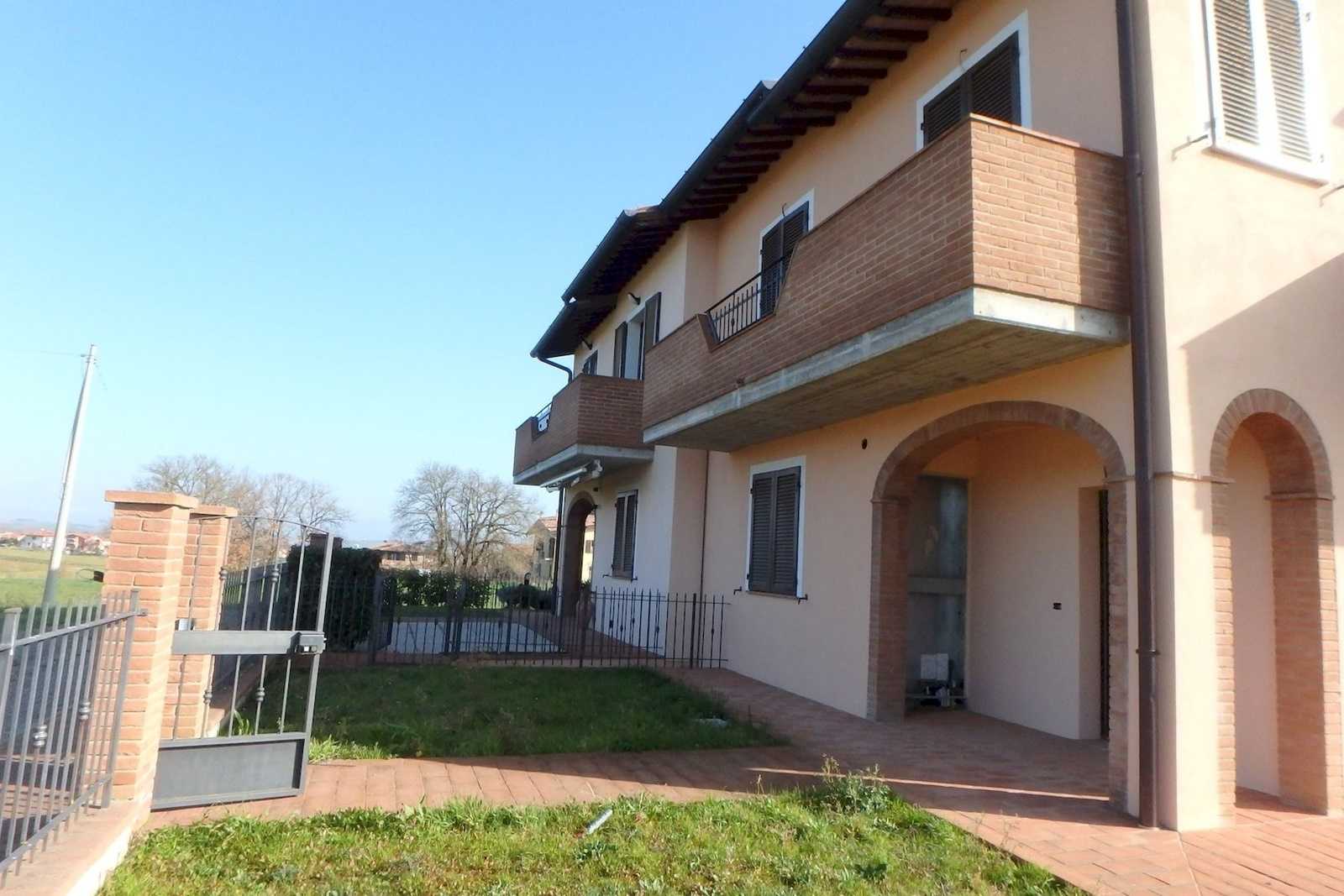 rumah dalam Montepulciano, Tuscany 11137588