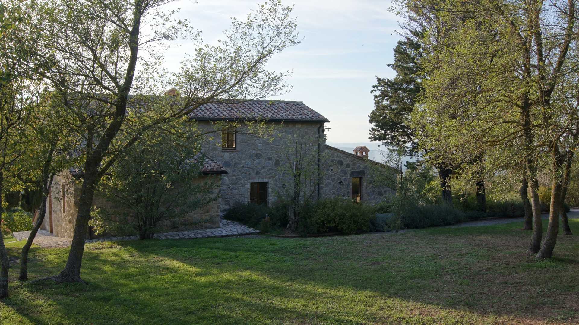 Rumah di Sarteano, Toskana 11137672