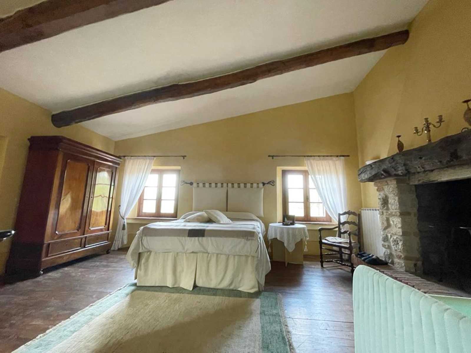 بيت في Sarteano, Tuscany 11137776