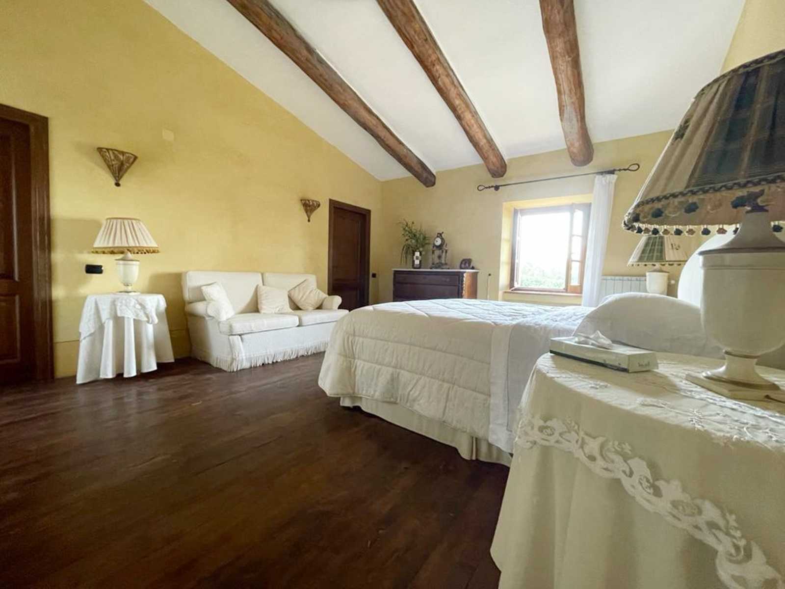 بيت في Sarteano, Tuscany 11137776