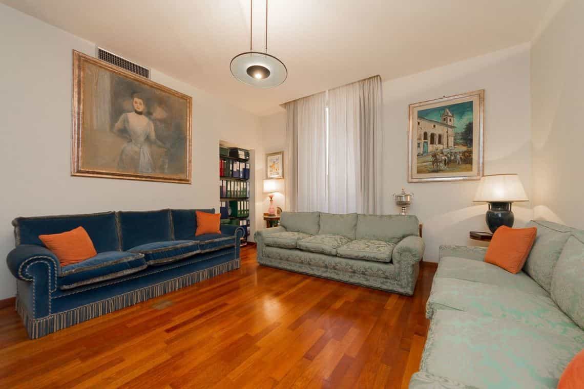Condominium in Rome, Lazio 11137934