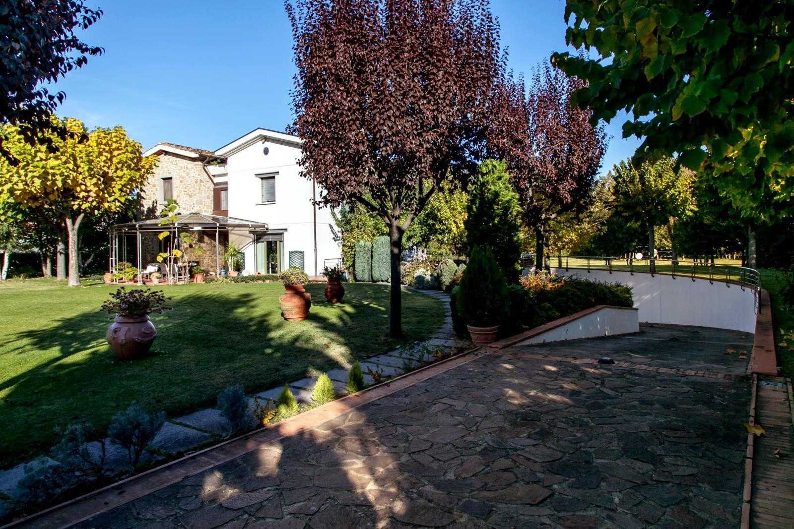 House in Arezzo, Tuscany 11137973