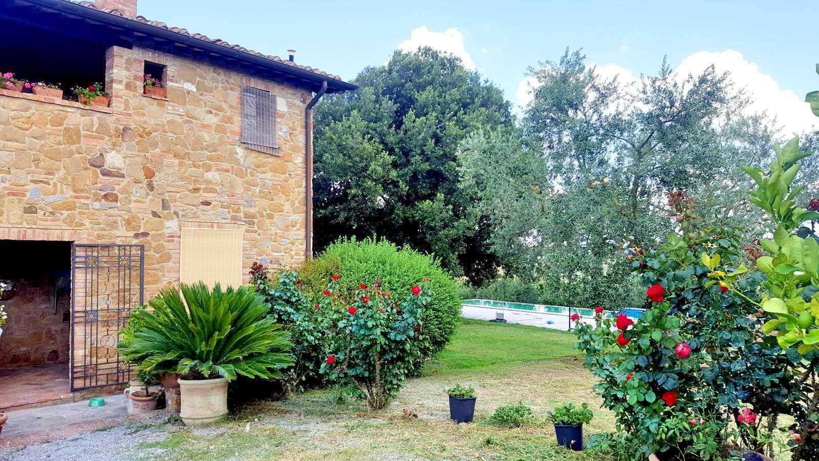 Rumah di Chianciano Terme, Toskana 11138012
